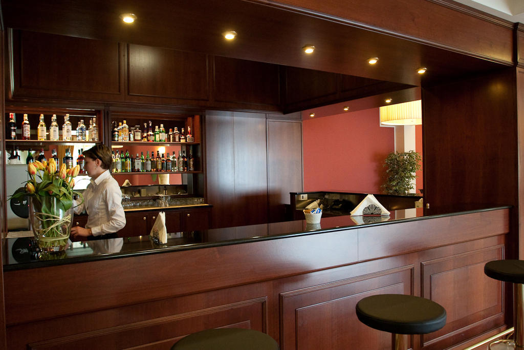 Hotel Maxim أنسولا ديليميليا المظهر الخارجي الصورة